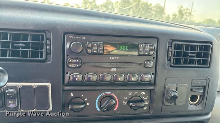 image for item EU0047 2009 Ford F750 dump truck