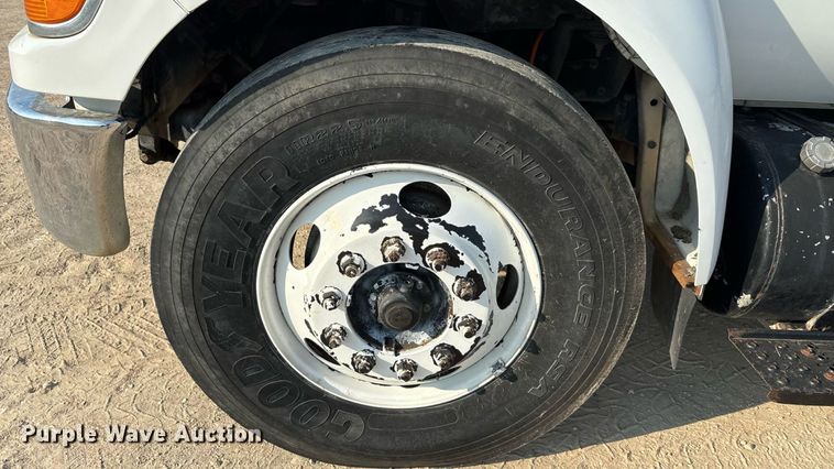 image for item EU0047 2009 Ford F750 dump truck