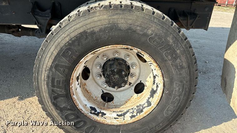 image for item EU0047 2009 Ford F750 dump truck