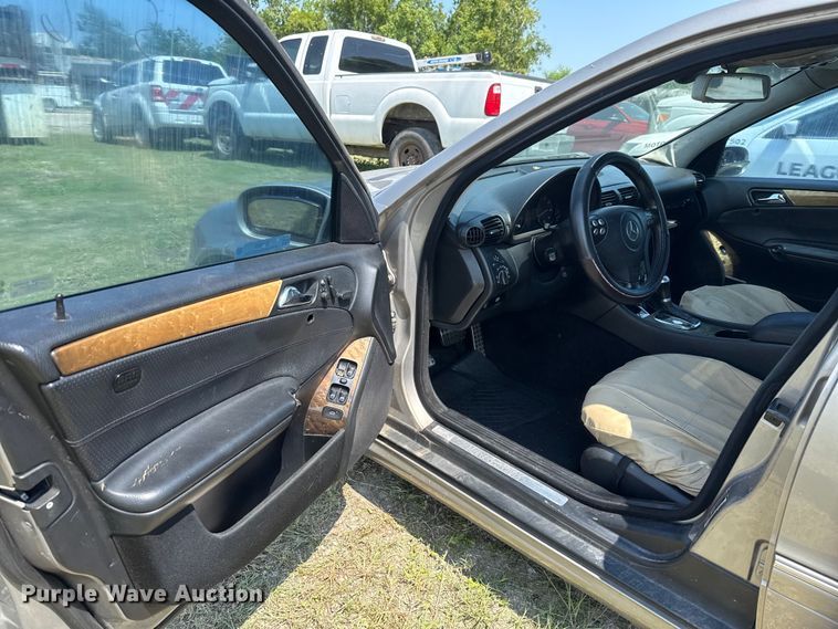 image for item EU0049 2007 Mercedes-Benz C230 