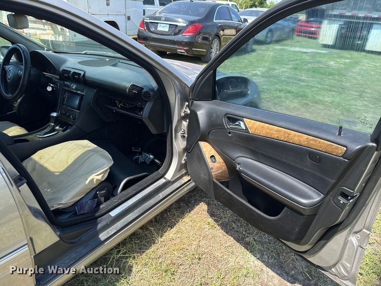 image for item EU0049 2007 Mercedes-Benz C230 