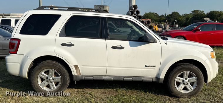 image for item EU0052 2010 Ford Escape Hybrid SUV