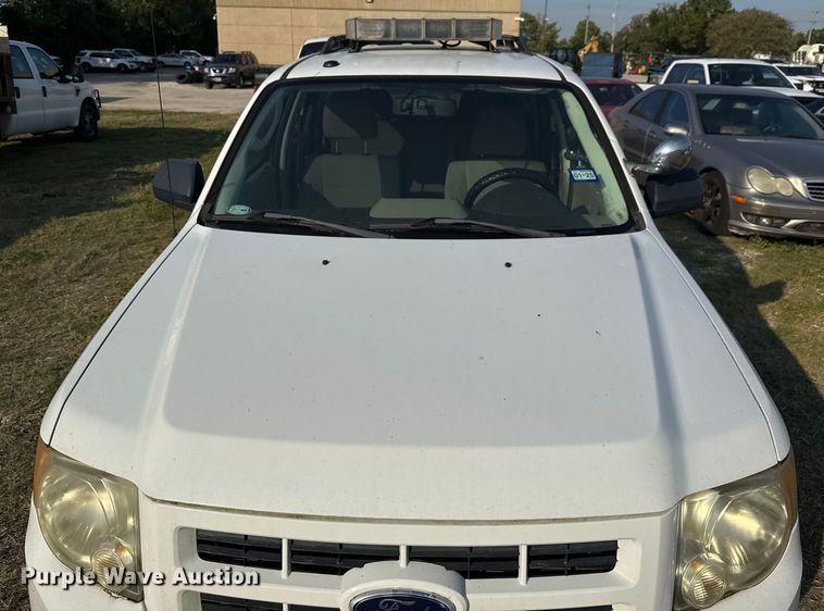 image for item EU0052 2010 Ford Escape Hybrid SUV