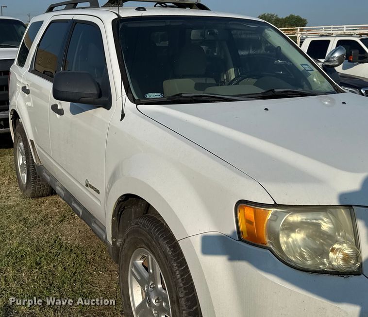 image for item EU0052 2010 Ford Escape Hybrid SUV