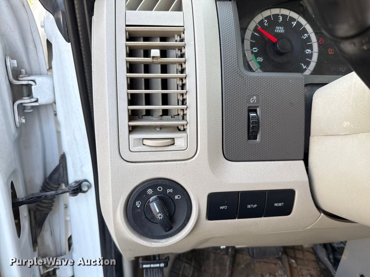 image for item EU0052 2010 Ford Escape Hybrid SUV