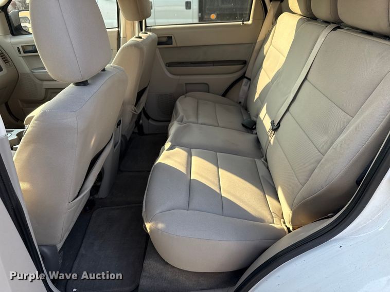 image for item EU0052 2010 Ford Escape Hybrid SUV