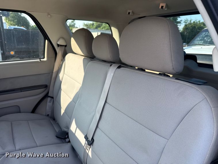 image for item EU0052 2010 Ford Escape Hybrid SUV