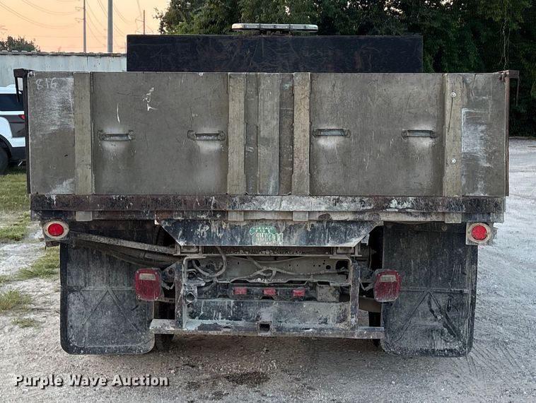 image for item EU0054 2008 Ford F350 Super Duty Crew Cab dump bed pickup truck