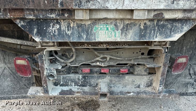 image for item EU0054 2008 Ford F350 Super Duty Crew Cab dump bed pickup truck