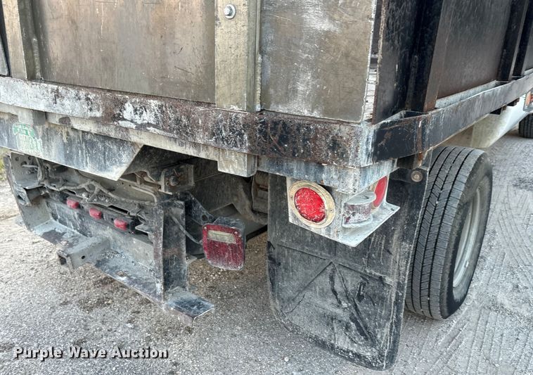 image for item EU0054 2008 Ford F350 Super Duty Crew Cab dump bed pickup truck