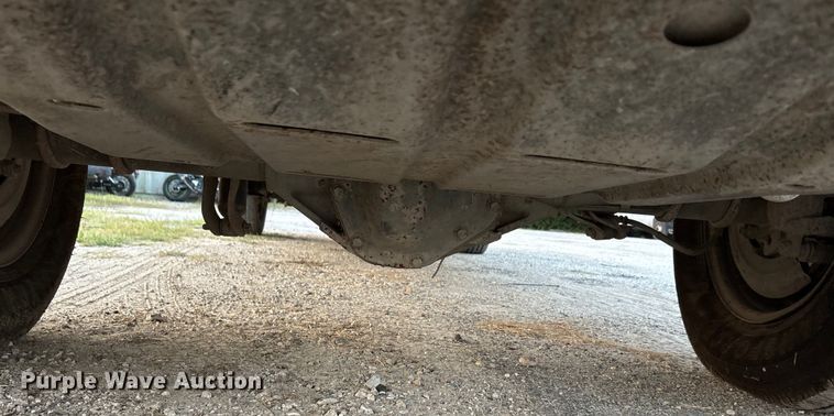 image for item EU0054 2008 Ford F350 Super Duty Crew Cab dump bed pickup truck