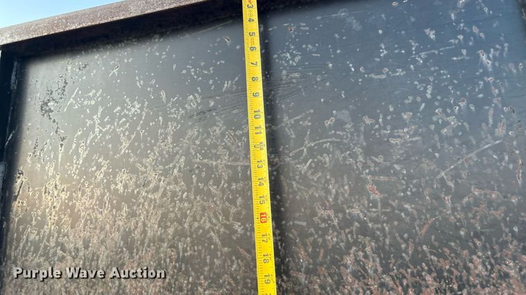 image for item EU0054 2008 Ford F350 Super Duty Crew Cab dump bed pickup truck