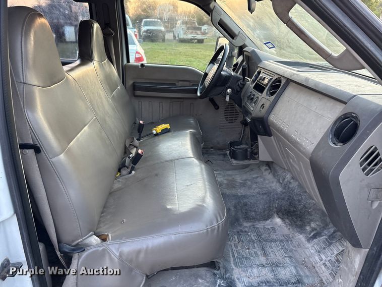 image for item EU0054 2008 Ford F350 Super Duty Crew Cab dump bed pickup truck