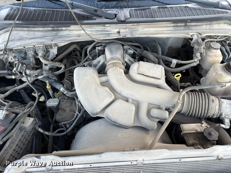 image for item EU0054 2008 Ford F350 Super Duty Crew Cab dump bed pickup truck