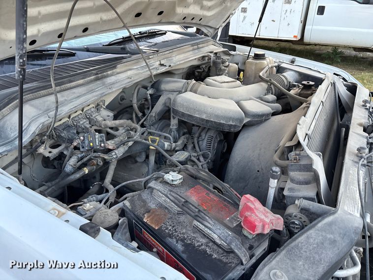 image for item EU0054 2008 Ford F350 Super Duty Crew Cab dump bed pickup truck