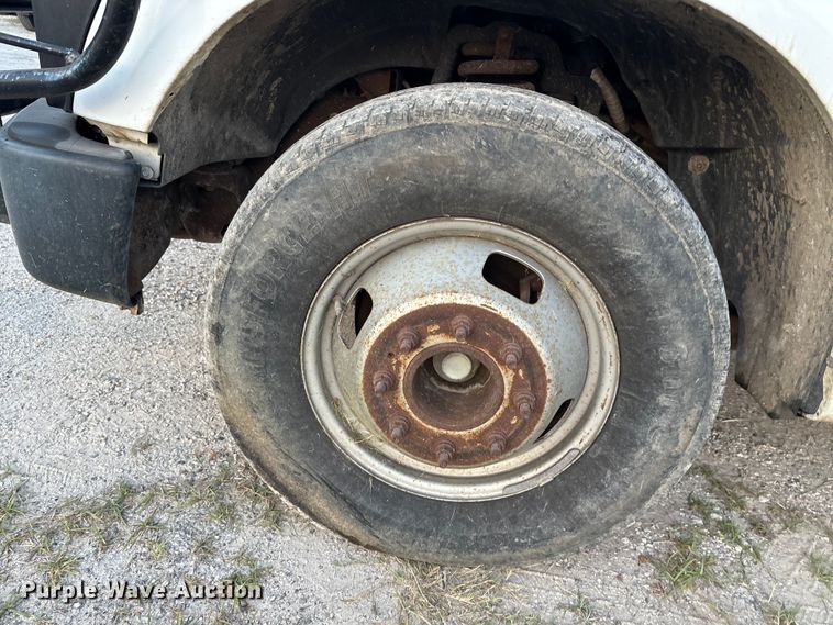 image for item EU0054 2008 Ford F350 Super Duty Crew Cab dump bed pickup truck