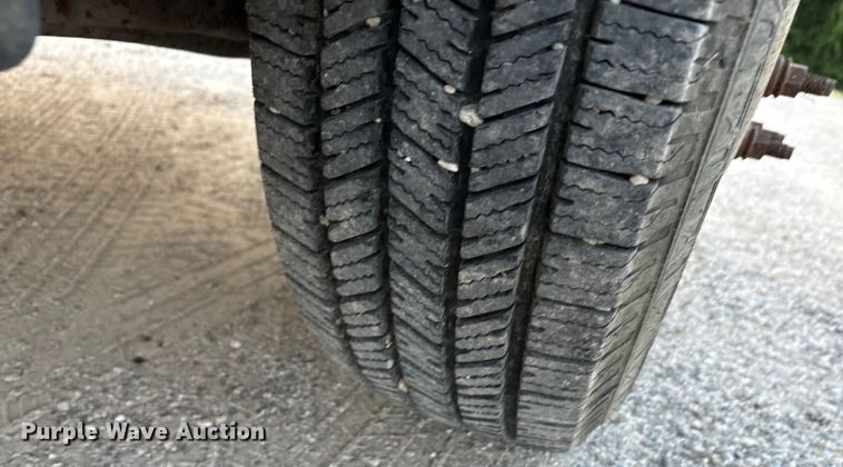 image for item EU0054 2008 Ford F350 Super Duty Crew Cab dump bed pickup truck