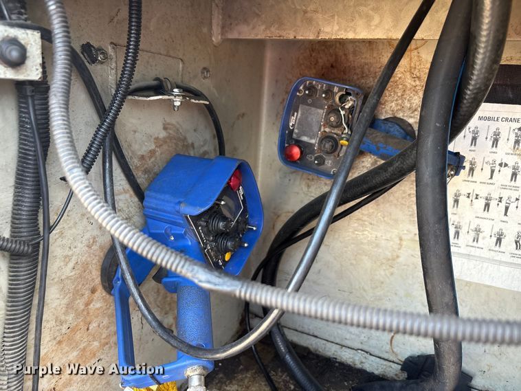 image for item EU0055 2009 Ford F550 utility / service truck