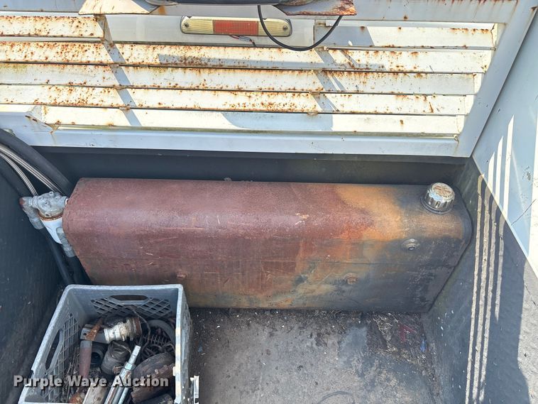 image for item EU0055 2009 Ford F550 utility / service truck