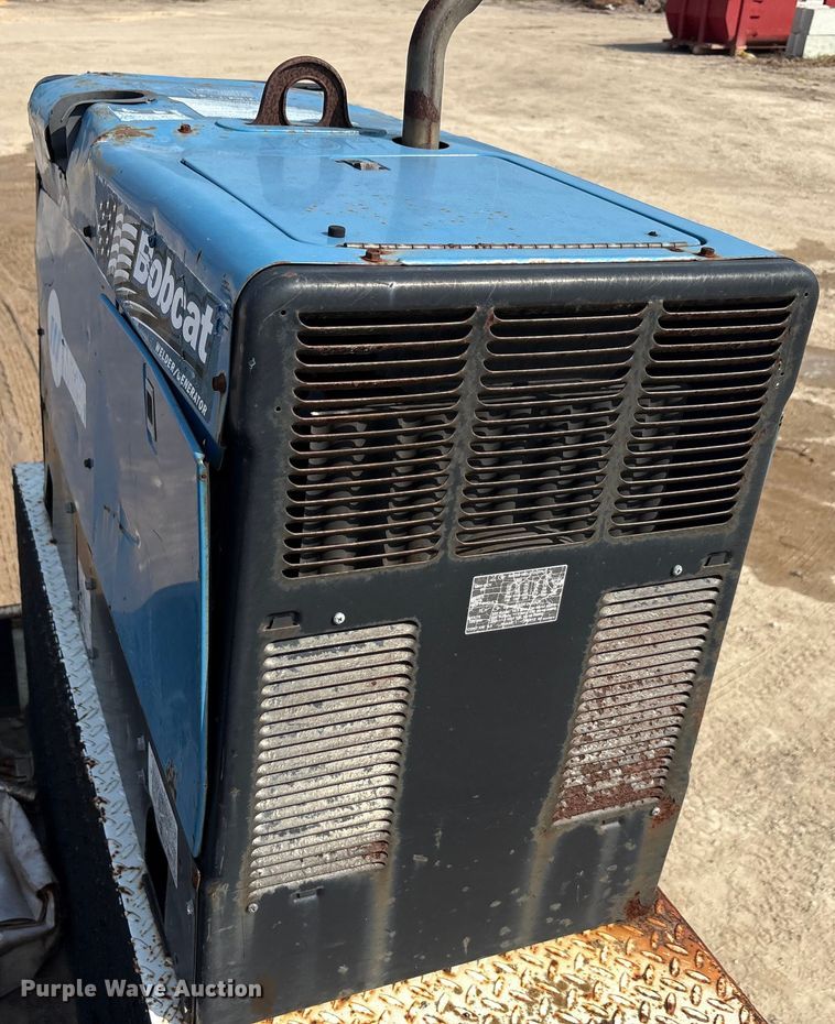 image for item EU0055 2009 Ford F550 utility / service truck