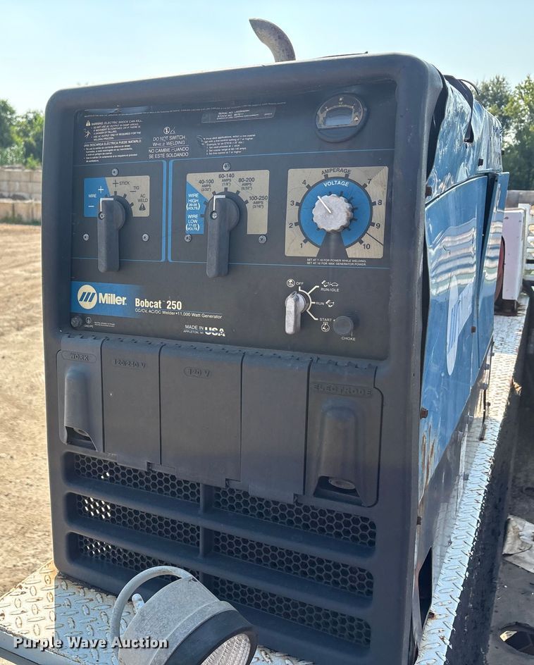 image for item EU0055 2009 Ford F550 utility / service truck