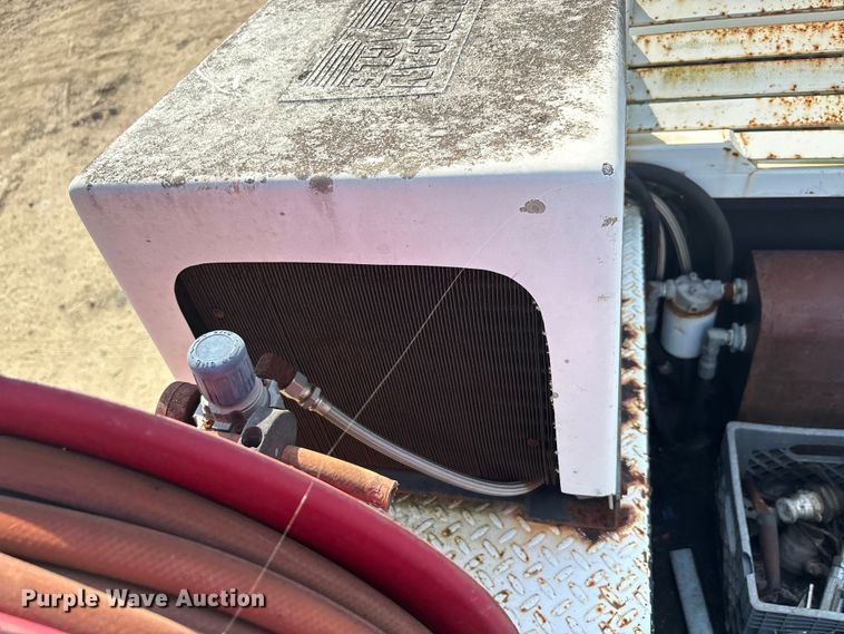 image for item EU0055 2009 Ford F550 utility / service truck