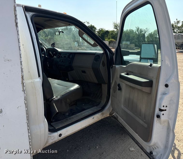 image for item EU0055 2009 Ford F550 utility / service truck