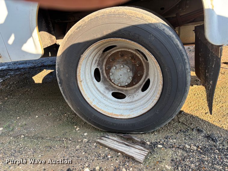 image for item EU0055 2009 Ford F550 utility / service truck