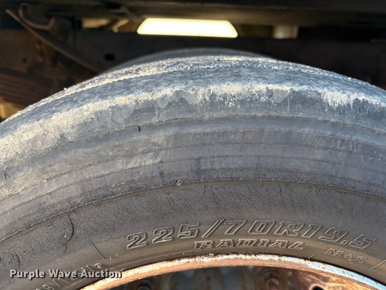 image for item EU0055 2009 Ford F550 utility / service truck