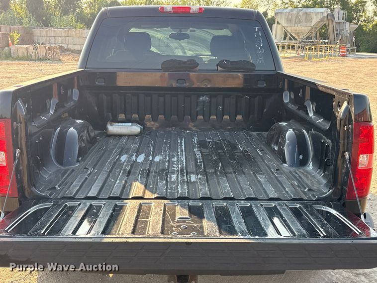 image for item EU0059 2010 Chevrolet Silverado 1500 Crew Cab pickup truck