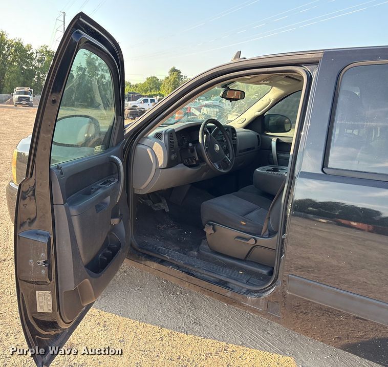 image for item EU0059 2010 Chevrolet Silverado 1500 Crew Cab pickup truck