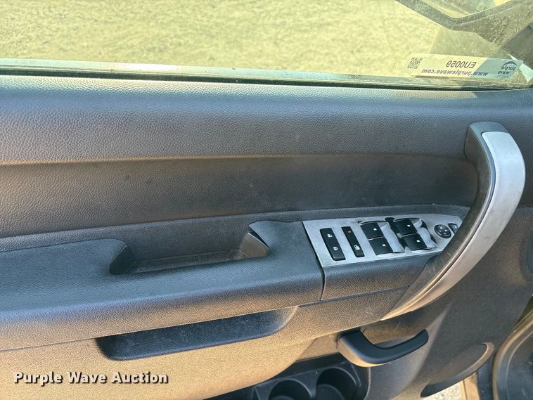 image for item EU0059 2010 Chevrolet Silverado 1500 Crew Cab pickup truck