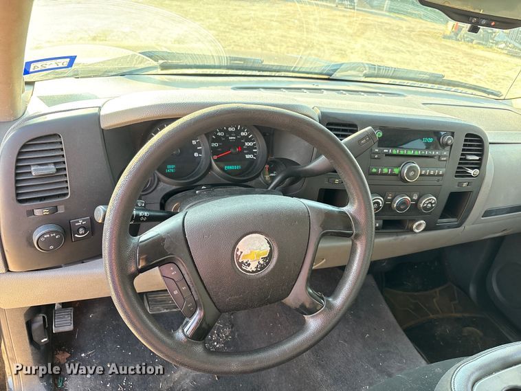 image for item EU0059 2010 Chevrolet Silverado 1500 Crew Cab pickup truck