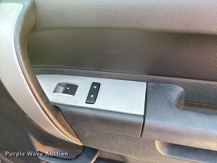 image for item EU0059 2010 Chevrolet Silverado 1500 Crew Cab pickup truck