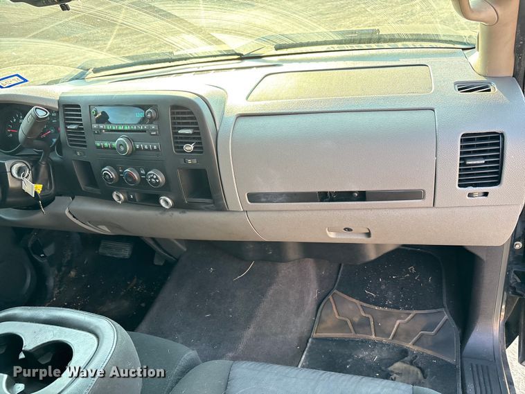 image for item EU0059 2010 Chevrolet Silverado 1500 Crew Cab pickup truck