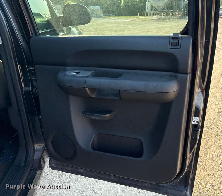 image for item EU0059 2010 Chevrolet Silverado 1500 Crew Cab pickup truck