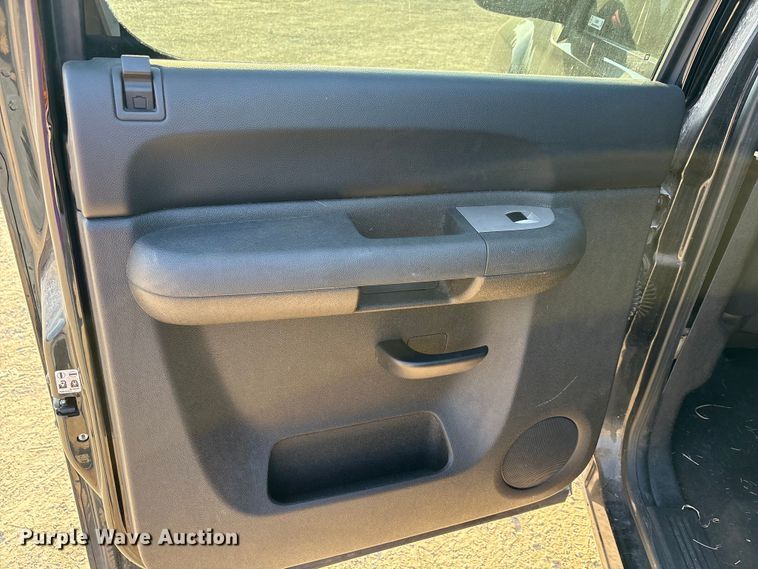 image for item EU0059 2010 Chevrolet Silverado 1500 Crew Cab pickup truck