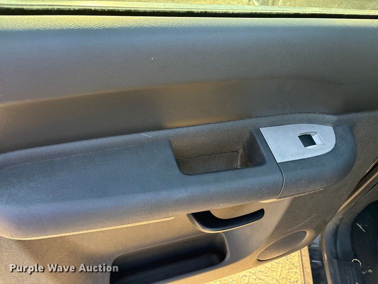 image for item EU0059 2010 Chevrolet Silverado 1500 Crew Cab pickup truck