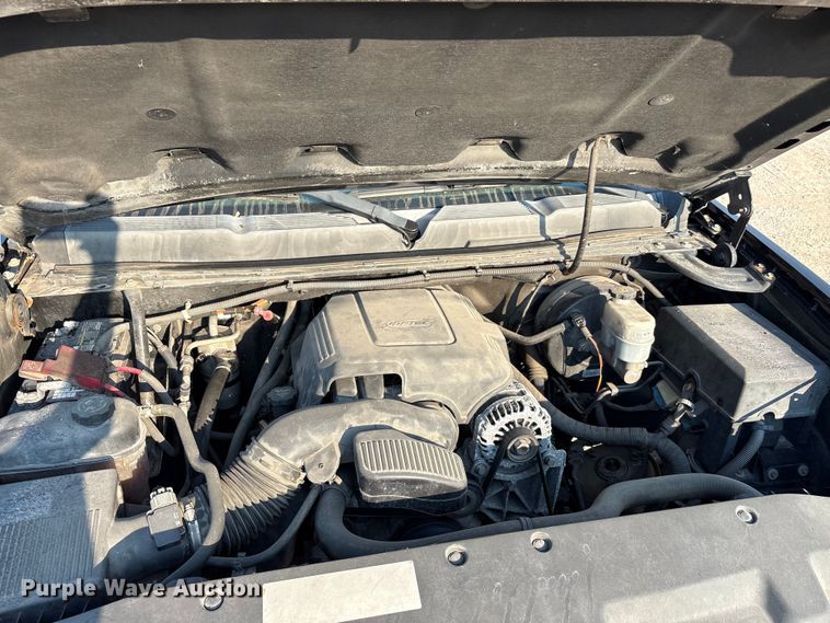 image for item EU0059 2010 Chevrolet Silverado 1500 Crew Cab pickup truck