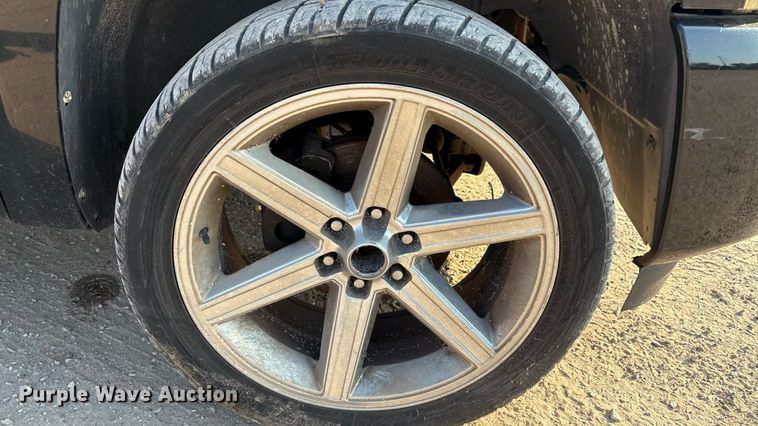 image for item EU0059 2010 Chevrolet Silverado 1500 Crew Cab pickup truck