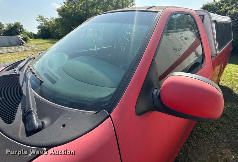 image for item EU0062 2002 Ford F150 pickup truck