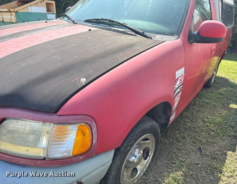 image for item EU0062 2002 Ford F150 pickup truck