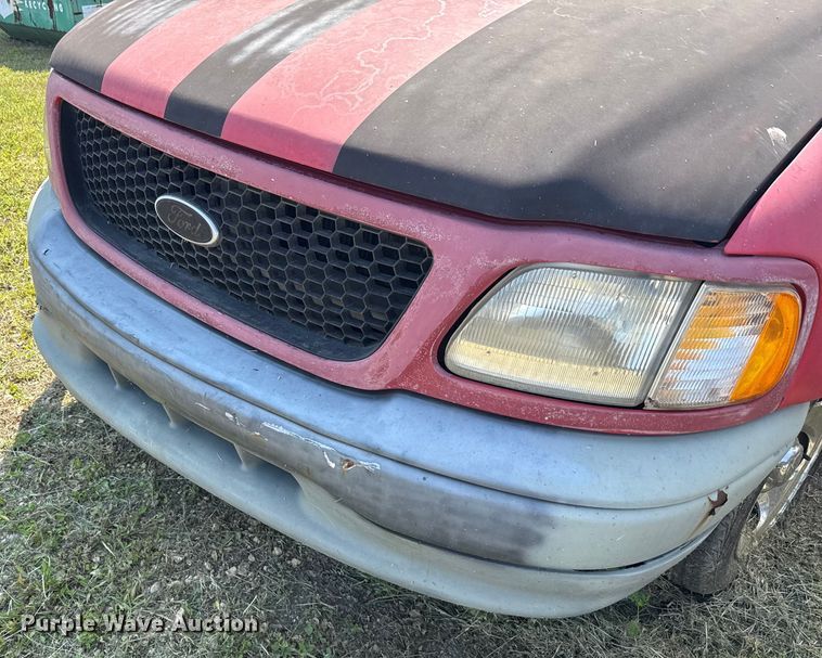 image for item EU0062 2002 Ford F150 pickup truck