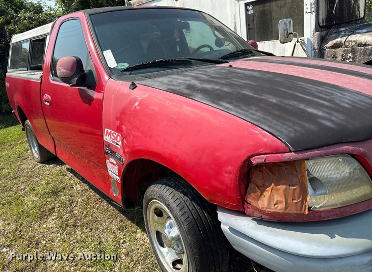 image for item EU0062 2002 Ford F150 pickup truck