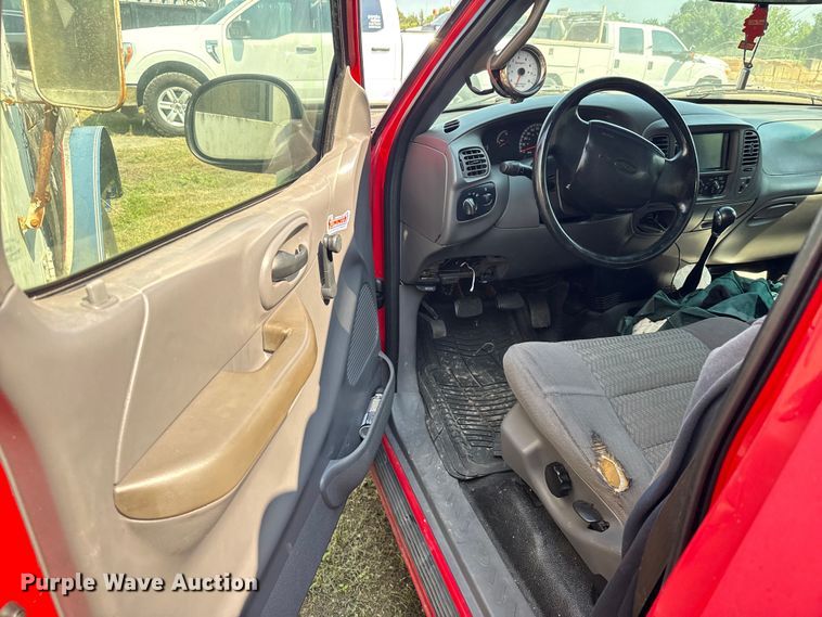 image for item EU0062 2002 Ford F150 pickup truck