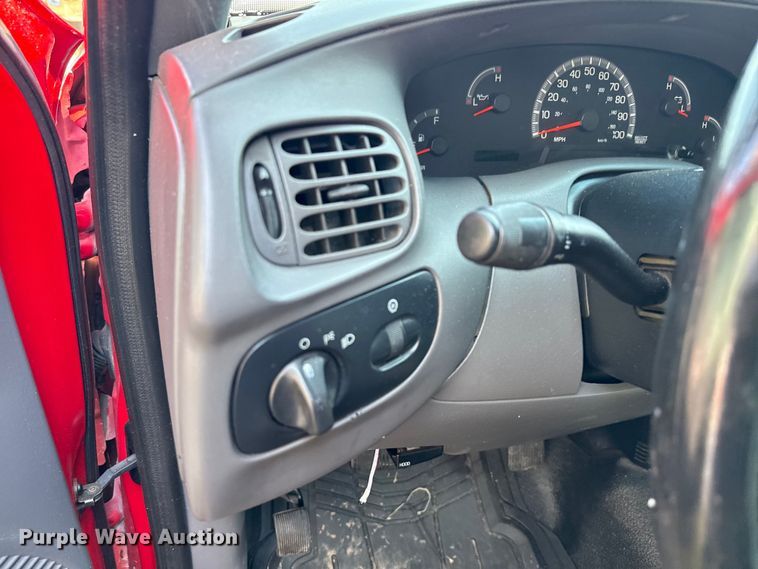 image for item EU0062 2002 Ford F150 pickup truck