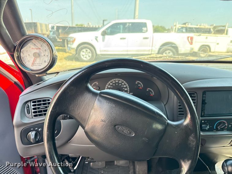 image for item EU0062 2002 Ford F150 pickup truck