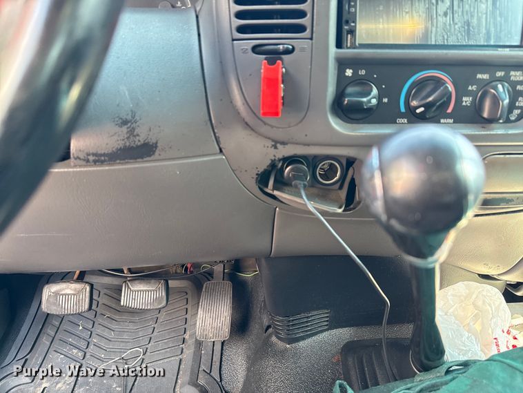 image for item EU0062 2002 Ford F150 pickup truck