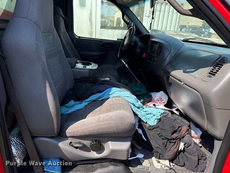 image for item EU0062 2002 Ford F150 pickup truck