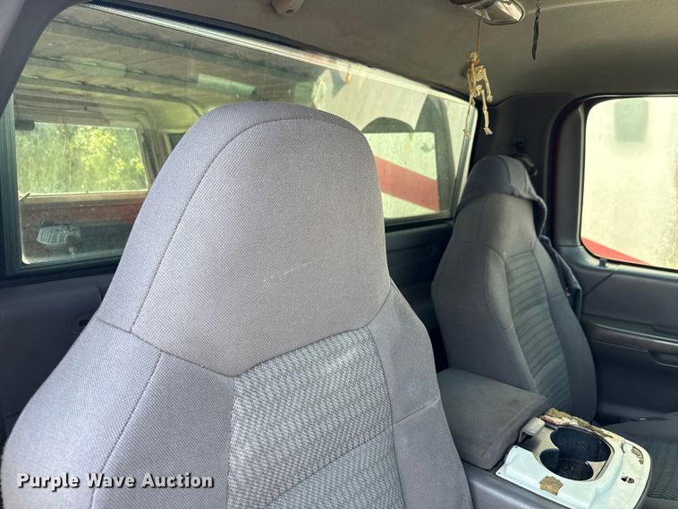 image for item EU0062 2002 Ford F150 pickup truck